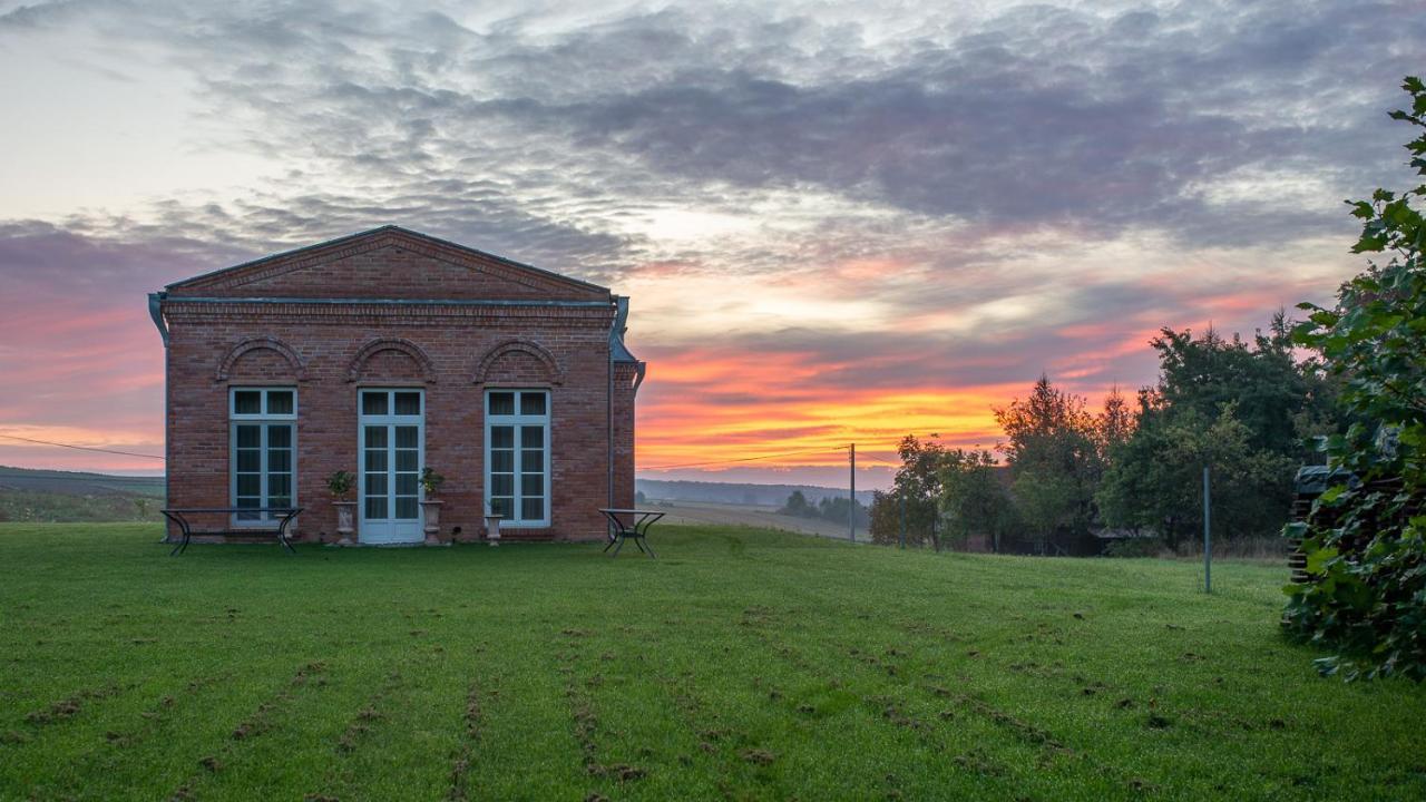 Dworek Atrium Tomaszów Lubelski エクステリア 写真